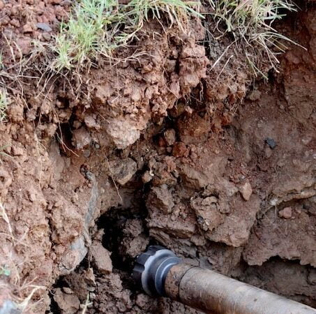 Starting a rock bore with a rock hammer